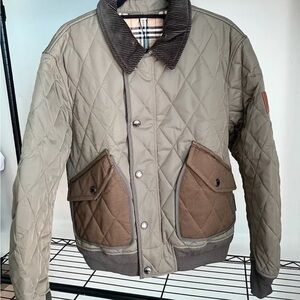 Burberry Olive Quilted Bomber Jacket with Check Lining REVERSIBLE SIZE 52 / L